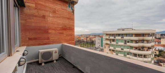 2 chambres Appartement à Livorno, Italy No. 45551 6