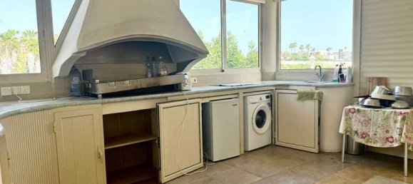 5 Schlafzimmer Haus in Pyrgos, Cyprus, Nr. 10896 15