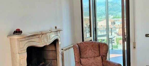 7 rooms Penthouse in Carrara, Italy No. 142853 2
