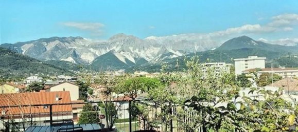 7 rooms Penthouse in Carrara, Italy No. 142853 14