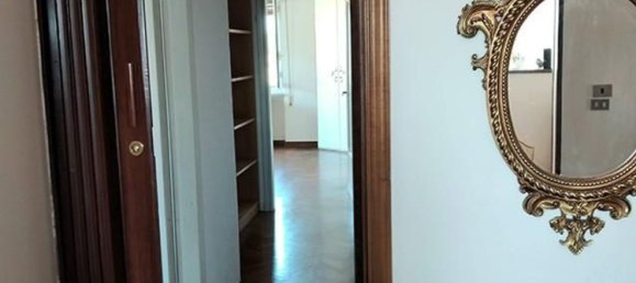 7 rooms Penthouse in Carrara, Italy No. 142853 8