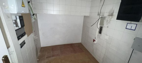 217m² Commercial property in Avila, Spain No. 123425 17