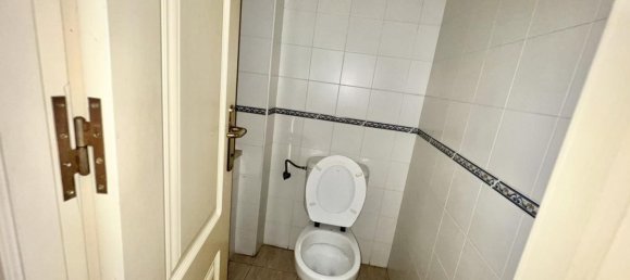 217m² Commercial property in Avila, Spain No. 123425 19