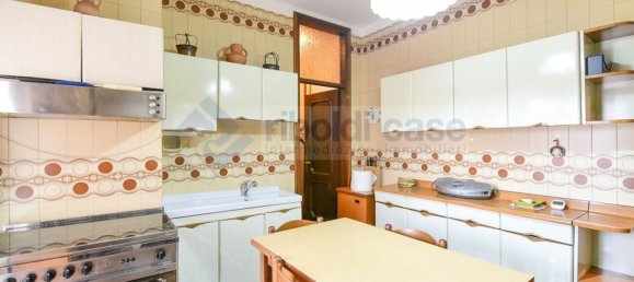 4 rooms Apartment in Seregno, Italy No. 153163 6