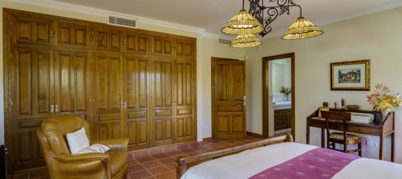 10 bedrooms Villa in La Quinta, Spain No. 38859 49