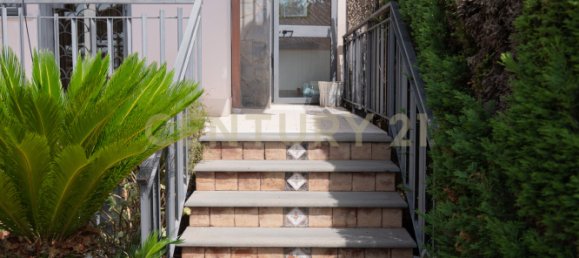 3 Schlafzimmer Villa in Mascalucia, Italy, Nr. 371172 5