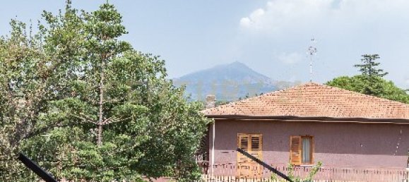 3 Schlafzimmer Villa in Mascalucia, Italy, Nr. 371172 25