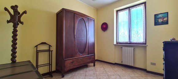 4 bedrooms House in San Zeno Naviglio, Italy No. 361349 12