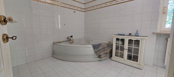 9 rooms Villa in Spoltore, Italy No. 267918 25