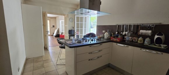 9 rooms Villa in Spoltore, Italy No. 267918 11