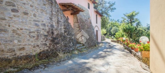 6 rooms House in Bagno a Ripoli, Italy No. 1744 4