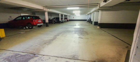 Parkplatz in Dachau, Germany, Nr. 16829 4