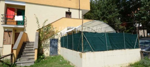 2 rooms Apartment in Rocca di Cambio, Italy No. 105342 3