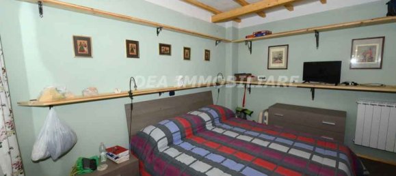 2 rooms Apartment in Rocca di Cambio, Italy No. 105342 18