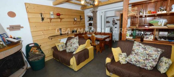 2 rooms Apartment in Rocca di Cambio, Italy No. 105342 10