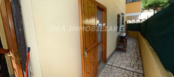 2 rooms Apartment in Rocca di Cambio, Italy No. 105342 9