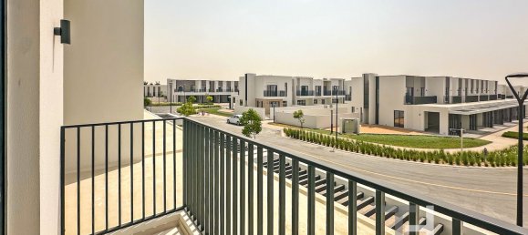 Adosado de 3 dormitorios en Dubai South (Dubai World Central), UAE No. 33347 16