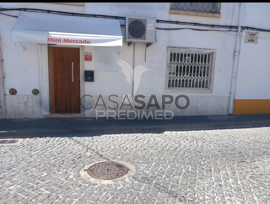 56m² Office in Quarteira, Portugal No. 205101