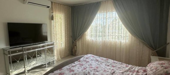 Вилла с 3 спальнями в Паттайя, Чонбури, Восточный Таиланд, Таиланд № 170671 2