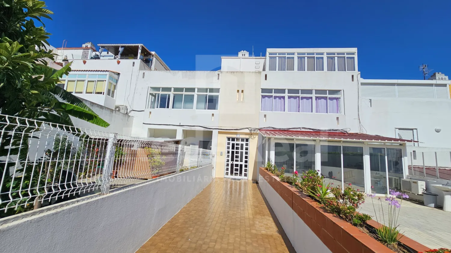 Apartamento de 3 dormitorios en Lagoa, Portugal No. 90572