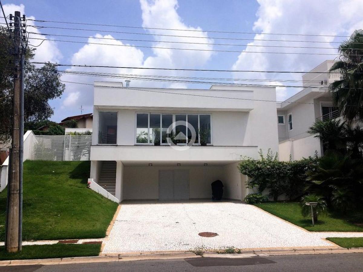 Casa de 4 dormitorios en Sao Paulo, Brazil No. 493317