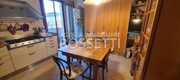 7 rooms Apartment in Fucecchio, Italy No. 63103 8
