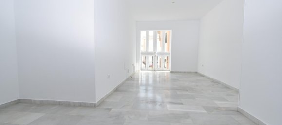 3 bedrooms Apartment in Cadiz, Spain No. 173439 10