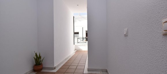 3 bedrooms Apartment in Cadiz, Spain No. 173439 6