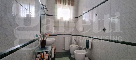 5-salle Appartement à Lecce, Italy No. 41982 10