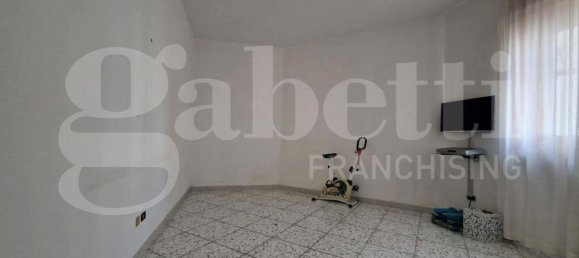 5-salle Appartement à Lecce, Italy No. 41982 7