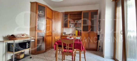 5-salle Appartement à Lecce, Italy No. 41982 12