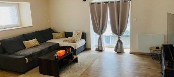 Bâtiment à Saint-Didier-en-Velay, France 257m² No. 200747 2