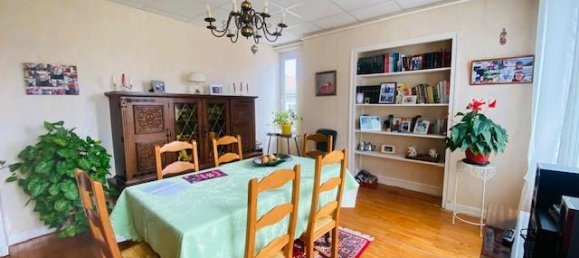 Bâtiment à Saint-Didier-en-Velay, France 257m² No. 200747 10