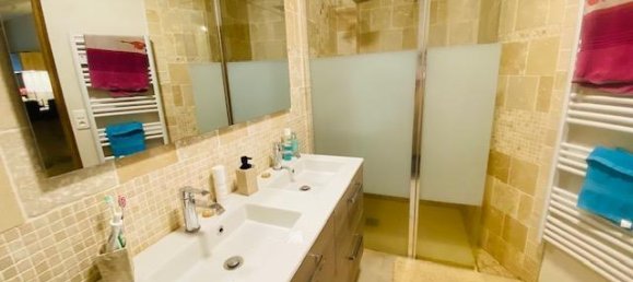 Bâtiment à Saint-Didier-en-Velay, France 257m² No. 200747 4