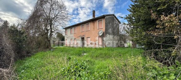 3 bedrooms House in San Martino di Venezze, Italy No. 227982 4