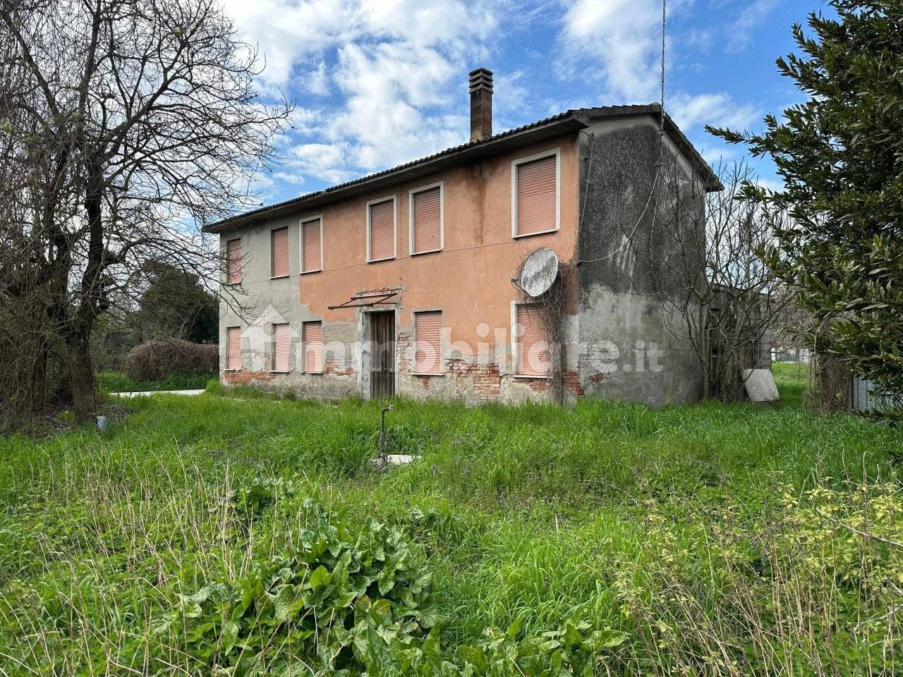 3 bedrooms House in San Martino di Venezze, Italy No. 227982