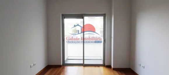 Квартира с 3 спальнями в Фуншал, Португалия № 100921 20