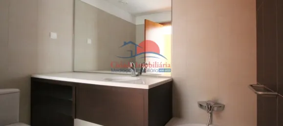 Квартира с 3 спальнями в Фуншал, Португалия № 100921 18