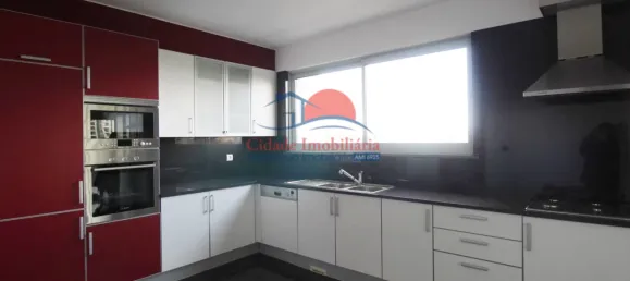 Квартира с 3 спальнями в Фуншал, Португалия № 100921 14