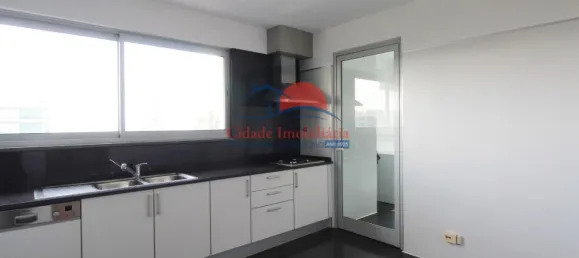 Квартира с 3 спальнями в Фуншал, Португалия № 100921 15