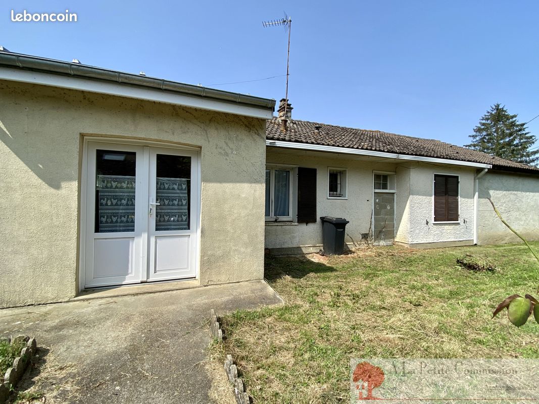 3 bedrooms House in Jaudrais, France No. 249386