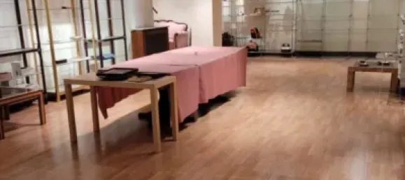 500m² Commercial property in Cuatro Caminos, Spain No. 121937 3