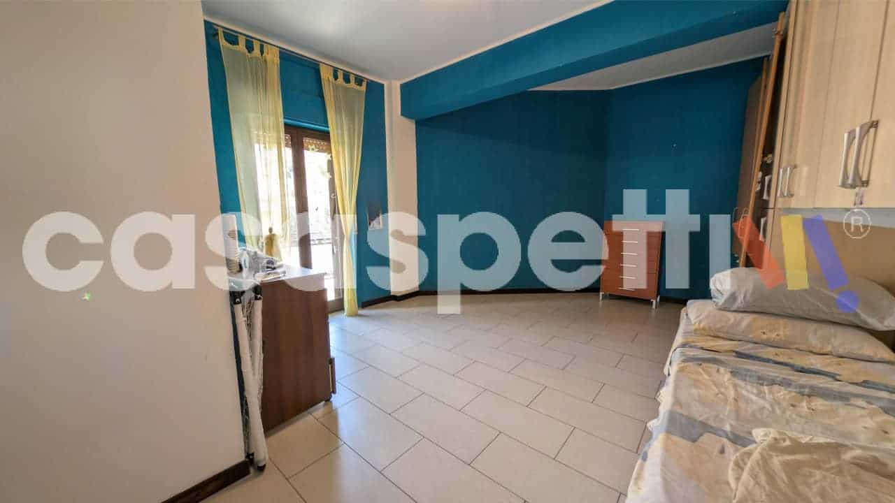 Apartamento de 3 habitaciónes en Reggio Calabria, Italy No. 355753