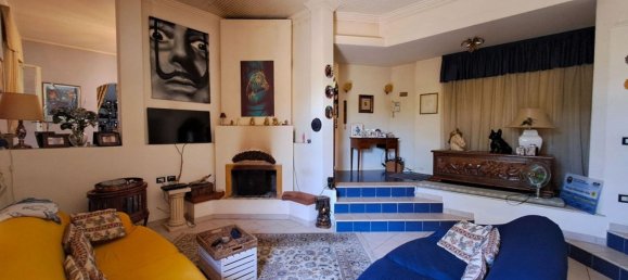 5 rooms Villa in Tuoro sul Trasimeno, Italy No. 72359 7