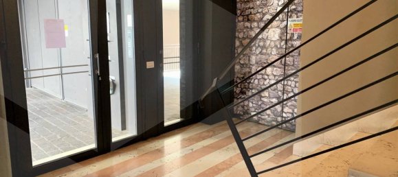 Studio in Vicenza, Italy No. 18546 3