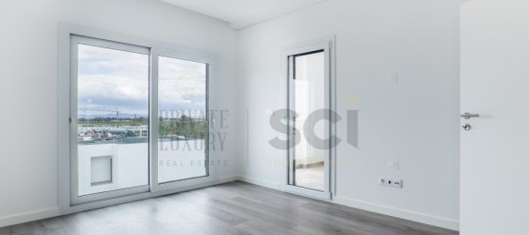 4 bedrooms House in Corroios, Portugal No. 100686 19