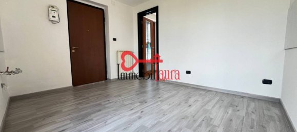 2 chambres Appartement à Saltrio, Italy No. 90804 4