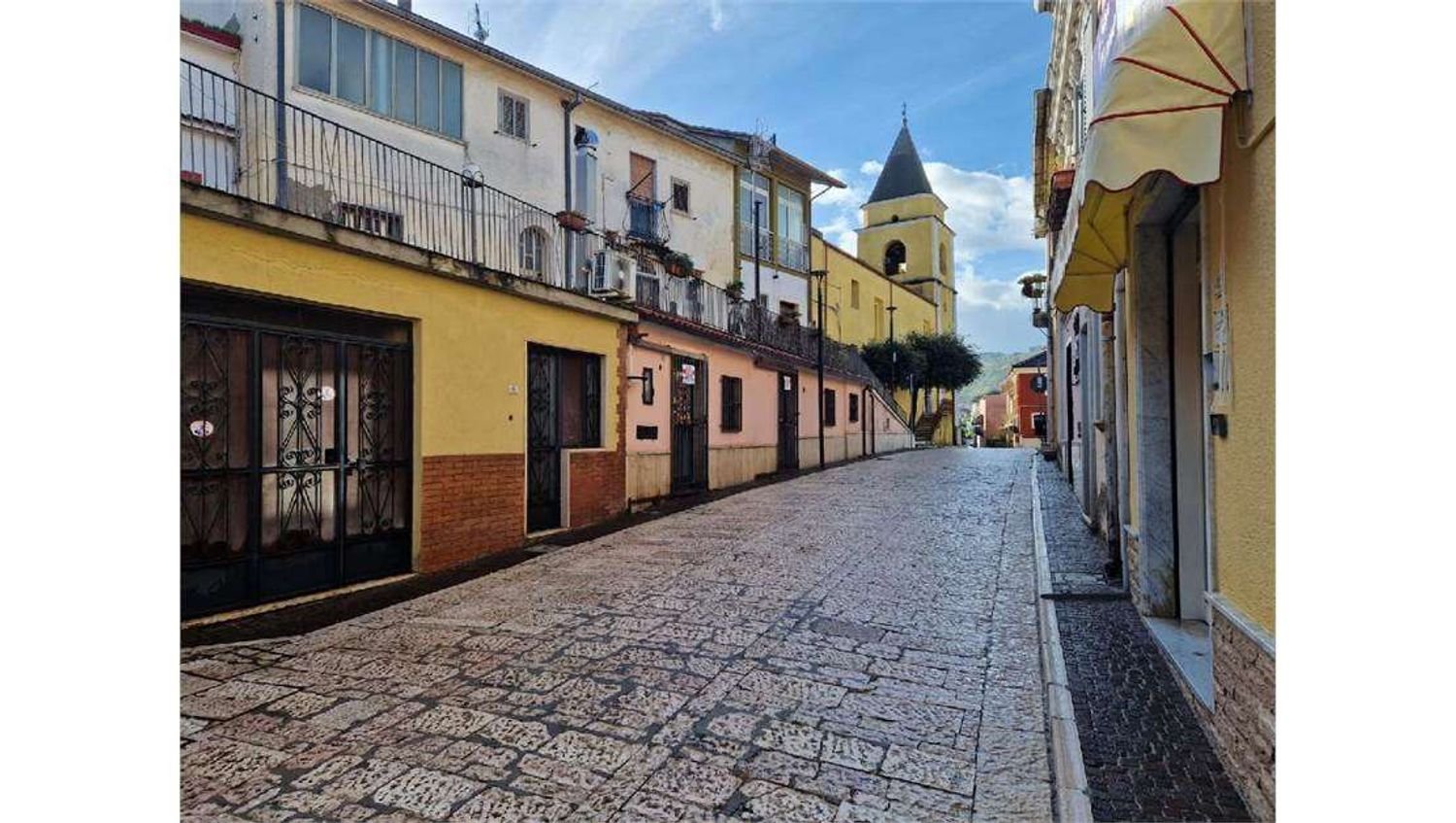 Propriété commerciale à Sant'Angelo a Cupolo, Italy 70m² No. 281651