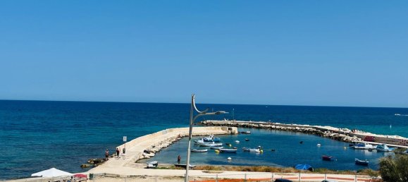 5 bedrooms Apartment in Mola di Bari, Italy No. 331339 3