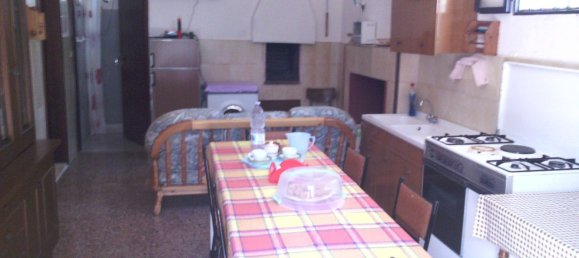 5 rooms House in Francavilla Fontana, Italy No. 251071 3